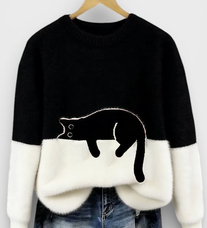 Luna™ | Kat Graphic Hoodie