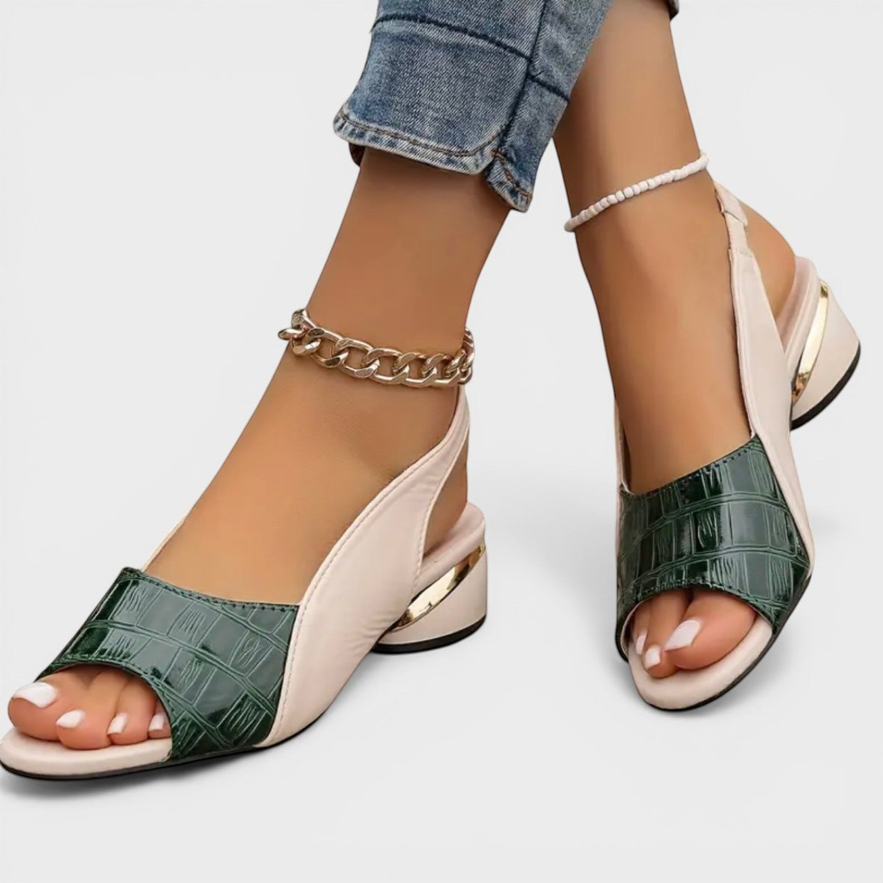 Clara™ | Lage Hak Sandalen